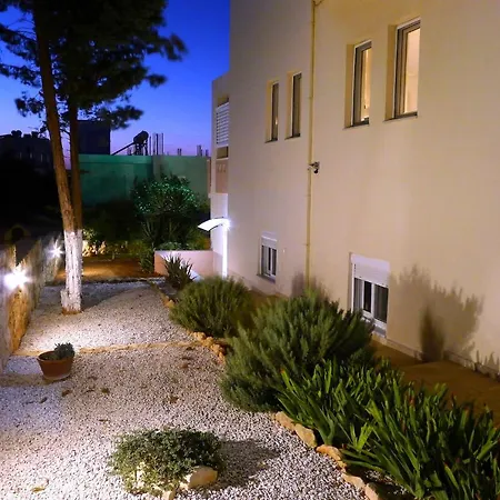 Maria & Manos Guest House, *