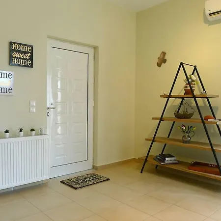 Maria & Manos Guest House,